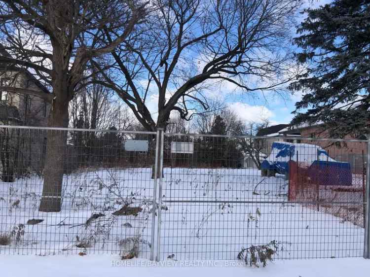 Richmond Hill Building Lot: 44x142 Prime Lot, 4400+ sq ft