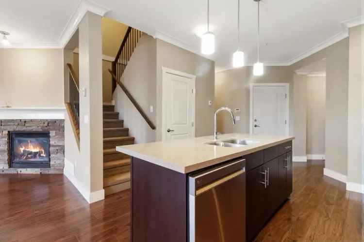 Townhouse For Sale in Chilliwack, British Columbia