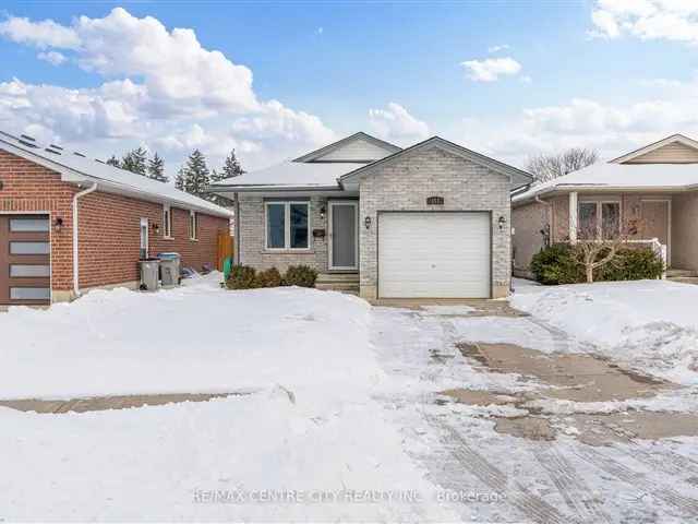 2 Bedroom Bungalow  Strathroy Updated Move In Ready