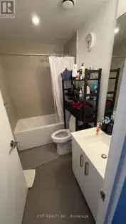 1 room apartment of 93 m² in Toronto