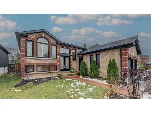 House For Sale In St Andrews Hills, Cambridge, Ontario