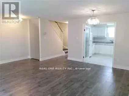 3 rooms apartment of 182 m² in Toronto