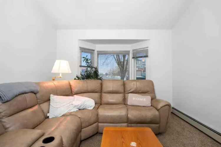 House For Rent in Calgary, Alberta