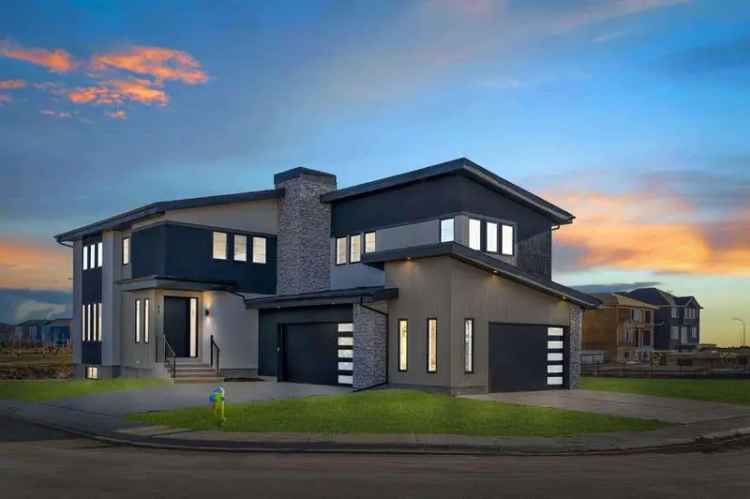 Luxury Modern Home 4 Beds 35 Baths 3 Car Garage