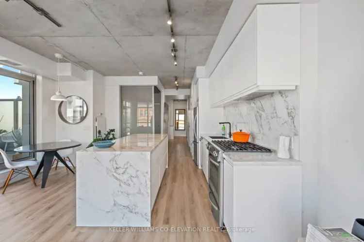 Luxury Queen West Corner Loft - Chef's Kitchen City Views