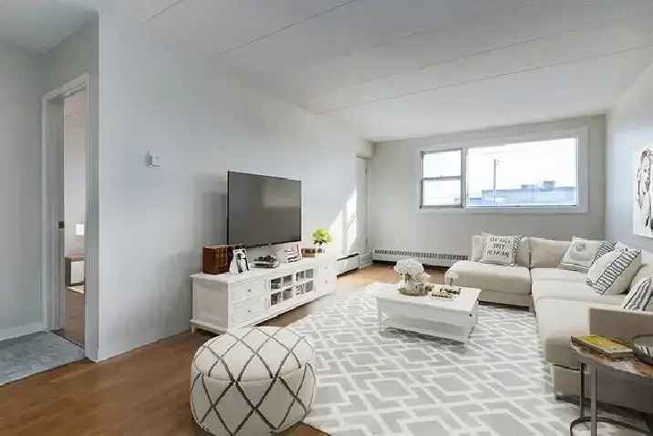 Modern Apartments with Air Conditioning - Haworth Manor - Apartm