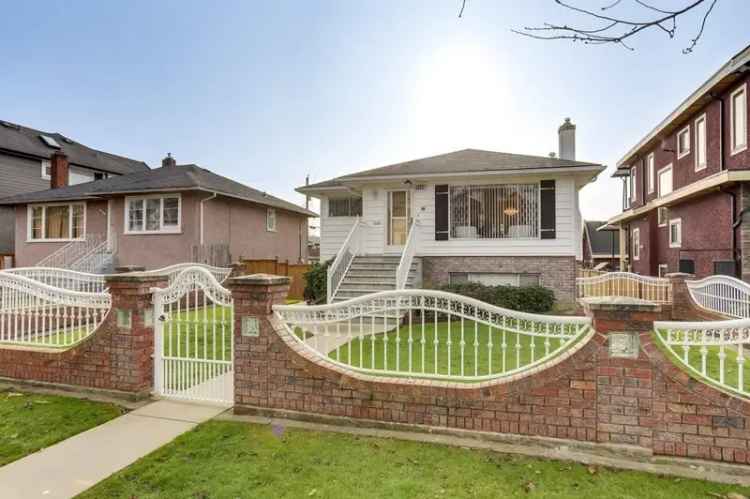 Killarney Bungalow 4 Bed 3 Bath Triple Garage R2997379