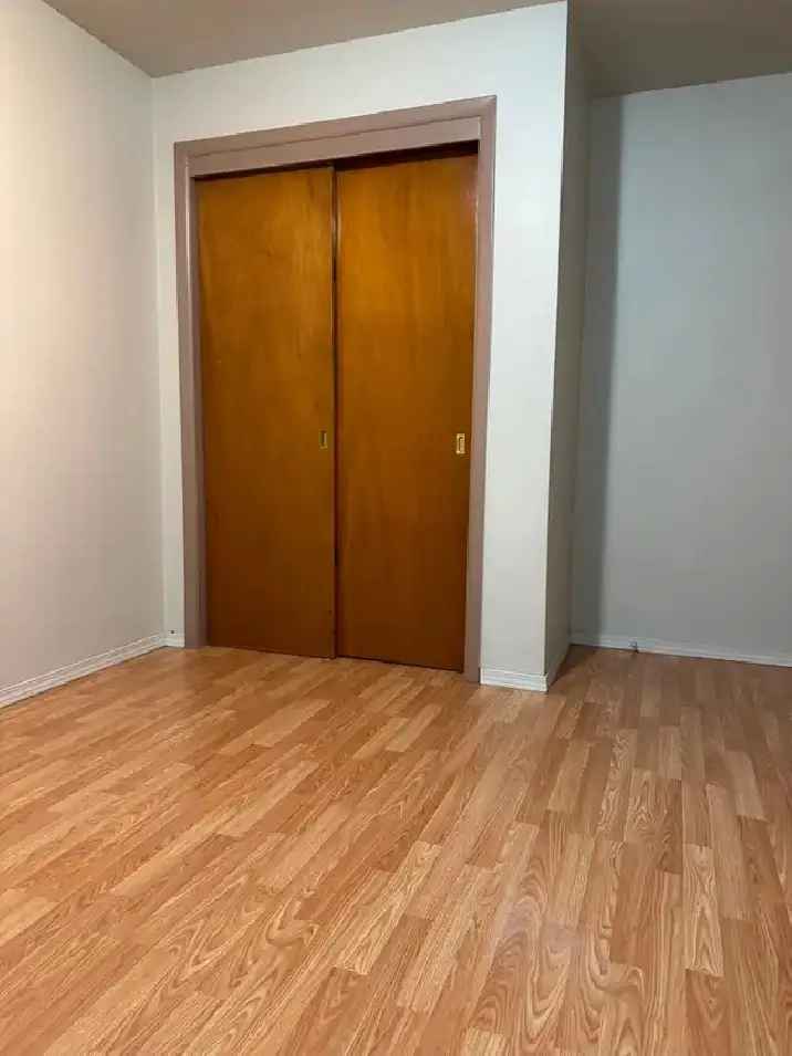 1 BD Apartment Premier 124 Street Edmonton