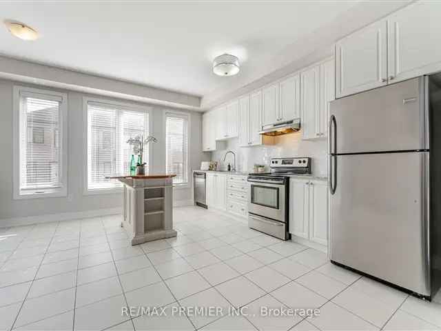 House For Sale in 1204, Beachcomber Road, Mississauga, Ontario