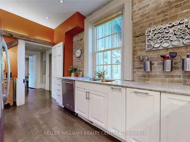 House For Sale in East Gwillimbury, Ontario