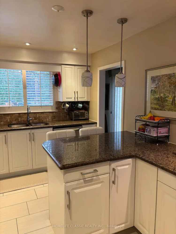 Spacious 4 1 Bedroom Home Large Treed Lot North York