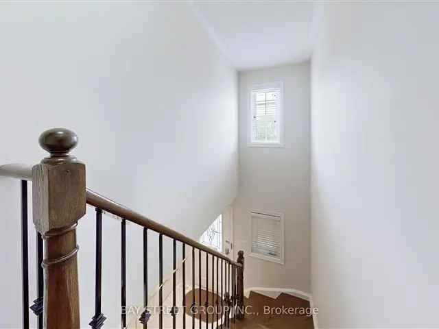 Cozy 3 Bedroom Townhouse Near Top Schools and Transit