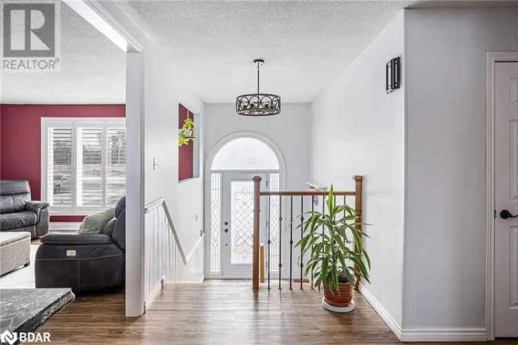 Updated Holland Landing Home Large Lot Open Concept Kitchen Home Theatre