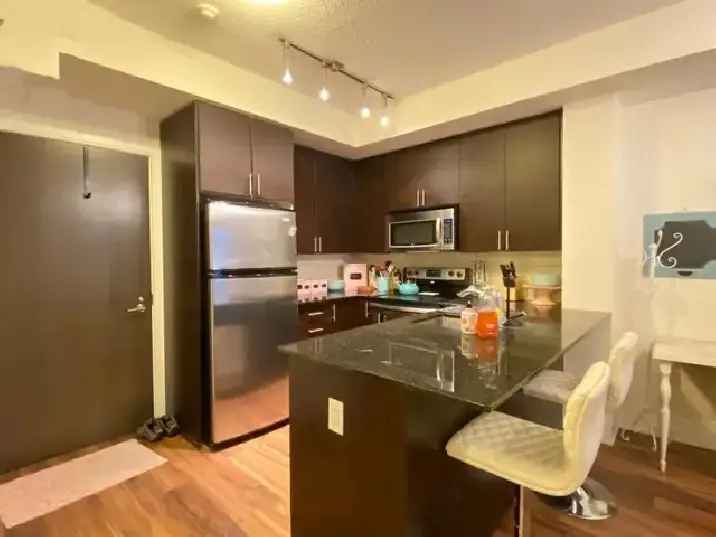 KING WEST - 1 Bedroom in Boutique Tridel Reve condo