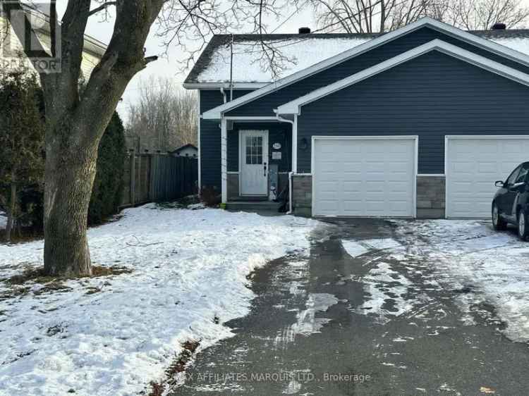 2 Bed 2 Bath Semi-Detached Home Near Amenities