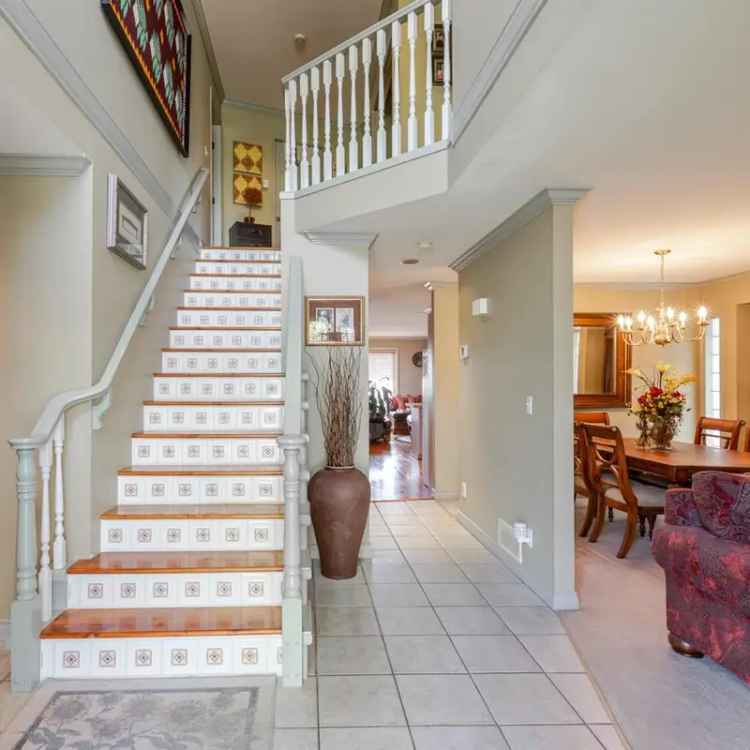 Fraser Heights 6-Bed 3.5-Bath Home with Self Contained Suite