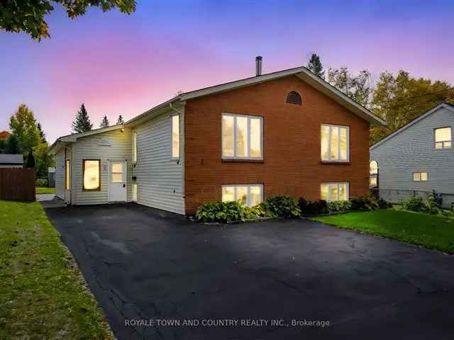 7-Bedroom Raised Bungalow - Freshly Updated