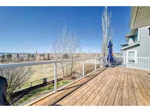 House For Sale in Tuscany Calgary