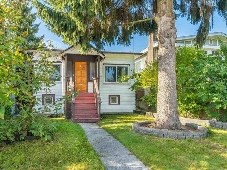 3 Bedroom Heritage Home in The Heights NW New Westminster