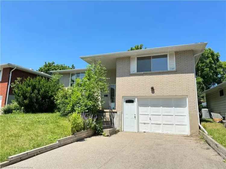 House For Sale in 528, Havelock Drive, Waterloo, Ontario