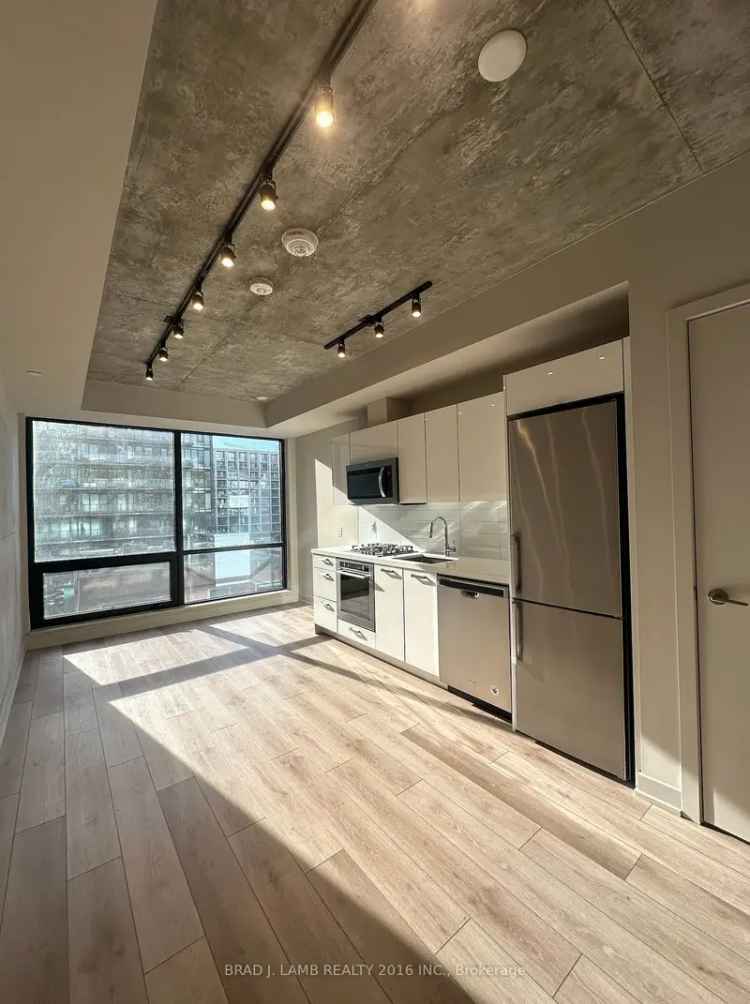 House For Rent in 458, Richmond Street West, Toronto, Ontario