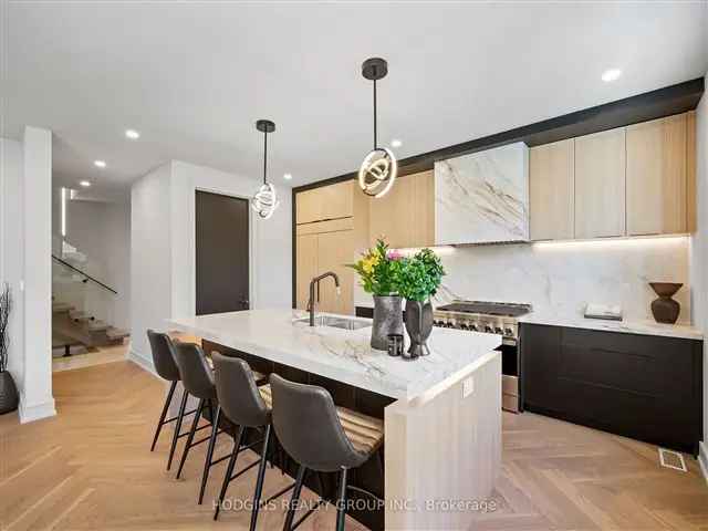 Modern Oasis in Lakeview: Luxury Semi-Detached Home with Double Garage