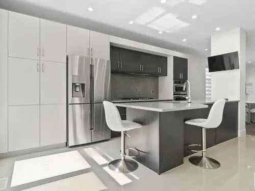 4 Bed 4 Bath House in Old Glenora Edmonton