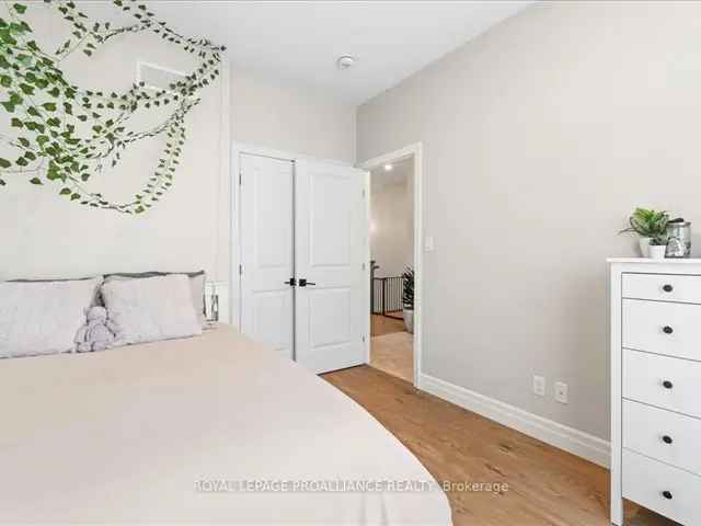 House For Sale in Quinte West, Ontario