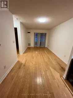 1 room apartment of 446 m² in Toronto