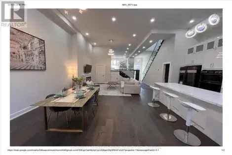 4 rooms house of 660 m² in Toronto