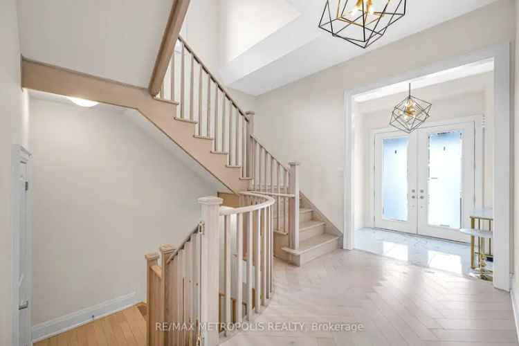 House For Sale in Whitchurch-Stouffville, Ontario