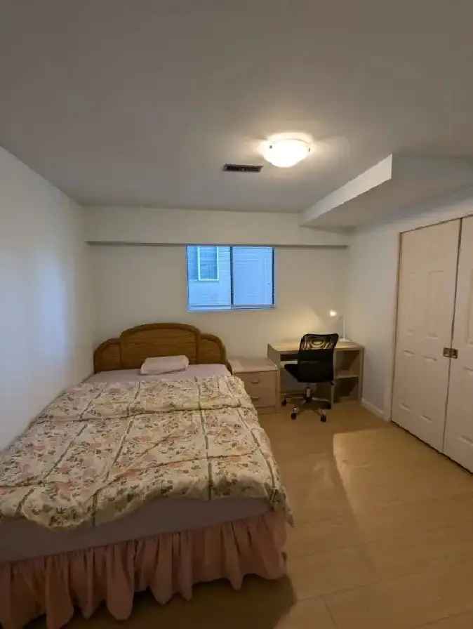 Beautiful furnished room for female tenant