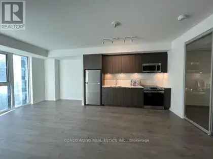 3 rooms apartment of 558 m² in Toronto