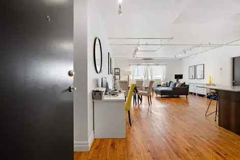 1 room apartment of 84 m² in Montreal