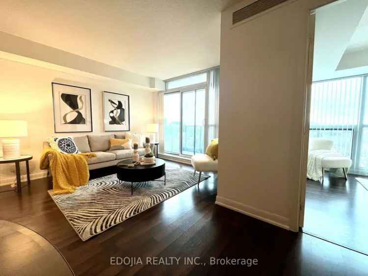 Condo For Sale in 17, Anndale Drive, Toronto, Ontario