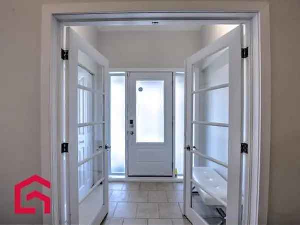 Spacious Multi-Level House in Bellefeuille, Saint-Jérôme