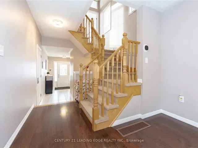 3-Bedroom Semi-Detached Home with Loft - Stouffville