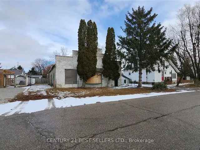 House For Sale in Wheatley, Ontario