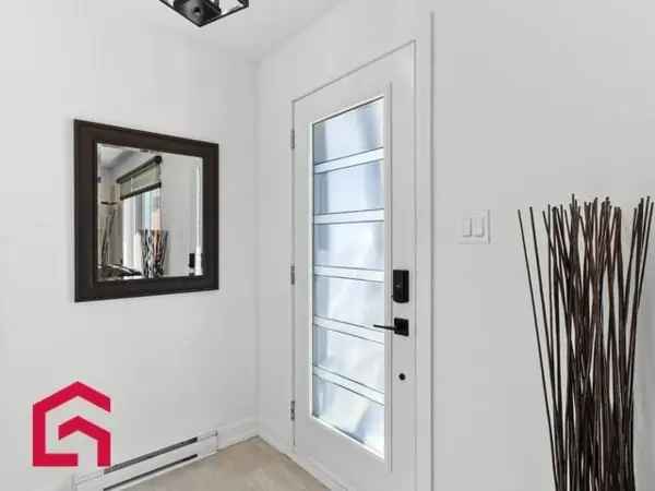 Turnkey Bungalow for Sale 3 Bedrooms 2 Bathrooms Montérégie