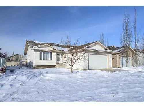 House For Sale In Lancaster Green, Red Deer, Alberta