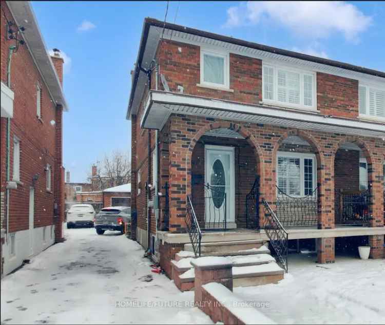 House For Sale in 847, Runnymede Road, Toronto, Ontario