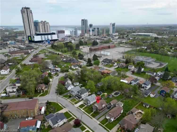 House For Sale in Niagara Falls, Ontario