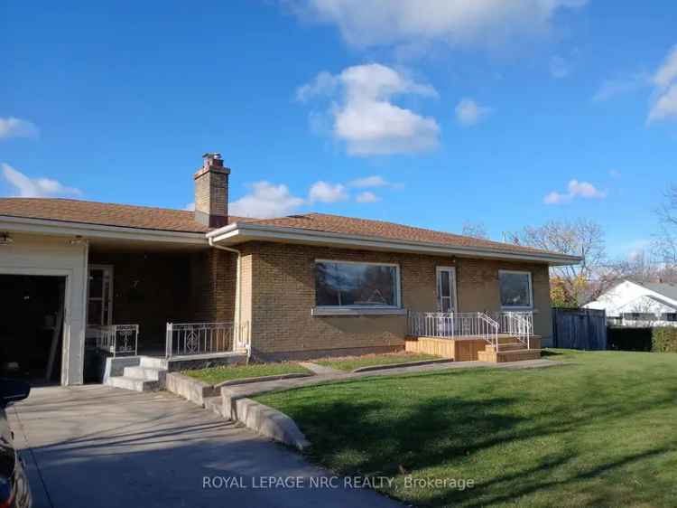 House For Sale in St. Catharines, Ontario