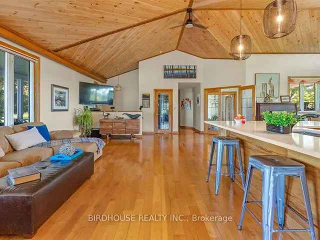 House For Sale in Kawartha Lakes, Ontario