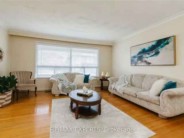 Charming Four Level Side Split In Yorkdale Glen Park