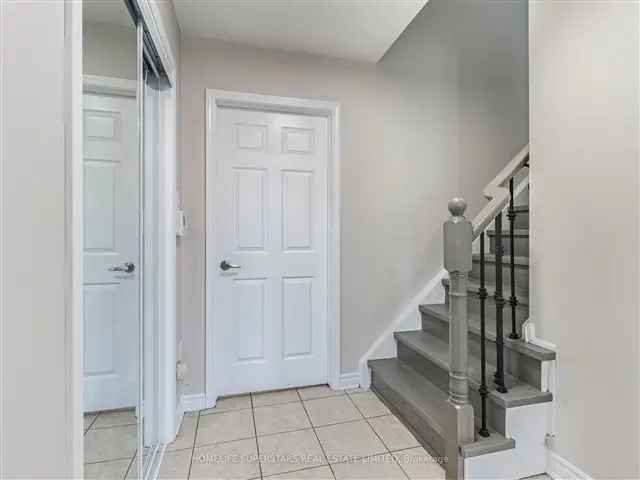 Townhouse For Sale in Brampton, Ontario