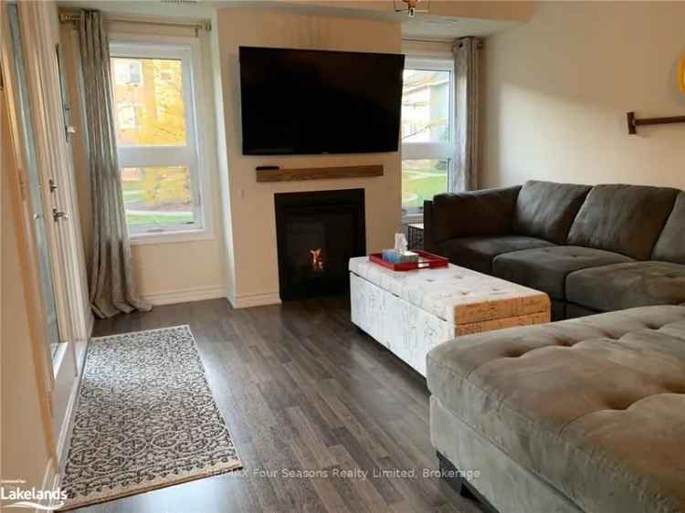 Seasonal Lease 2-Bedroom Waterfront Condo near Collingwood