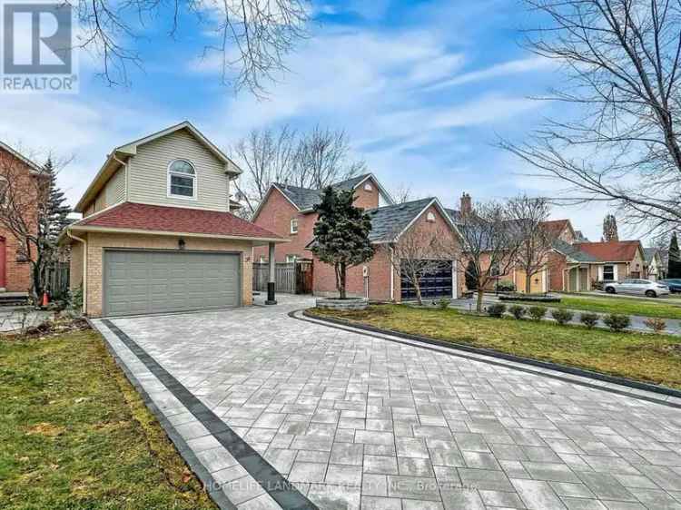 Gorgeous Family Home in Unionville - Spacious Kitchen, Large Yard, Finished Basement