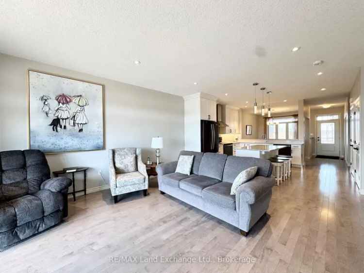 1342 sq ft End Unit Freehold Townhome in Port Elgin