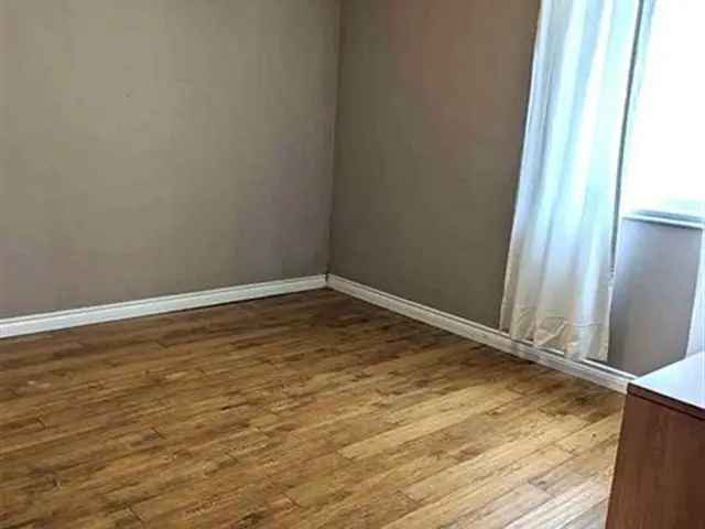 House For Rent in King, Ontario